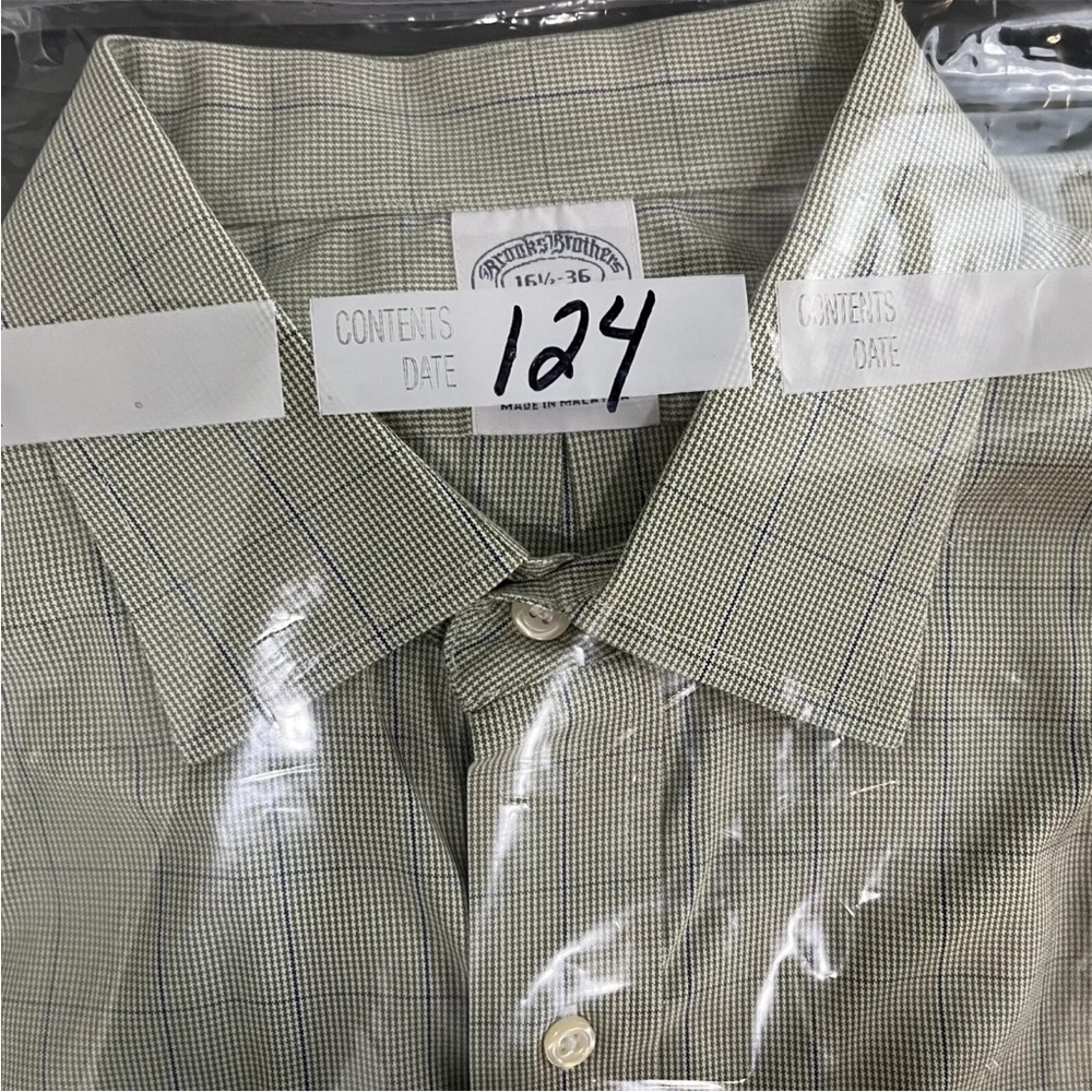 Brooks Brothers Men's Green Button Up Shirt - Size 16.5-36 (124) - Picture 10 of 10
